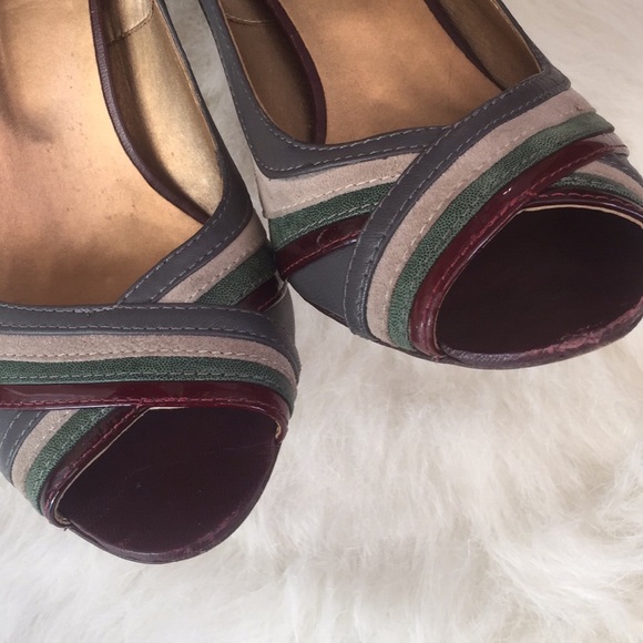 Patty Armany Peep-Toe Heels Size 7 - Picture 3 of 7